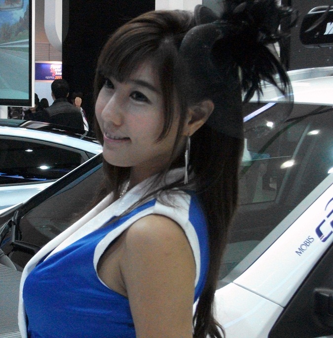 2011 seoul motors shwo 024.jpg